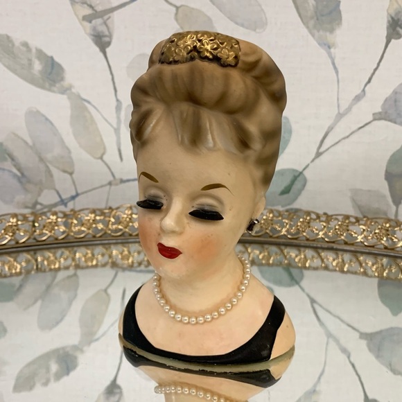 #28 Vintage Inarco Lady Head Vase Lashes Intaglio Cameo Earrings Pearl Necklace - Picture 3 of 10